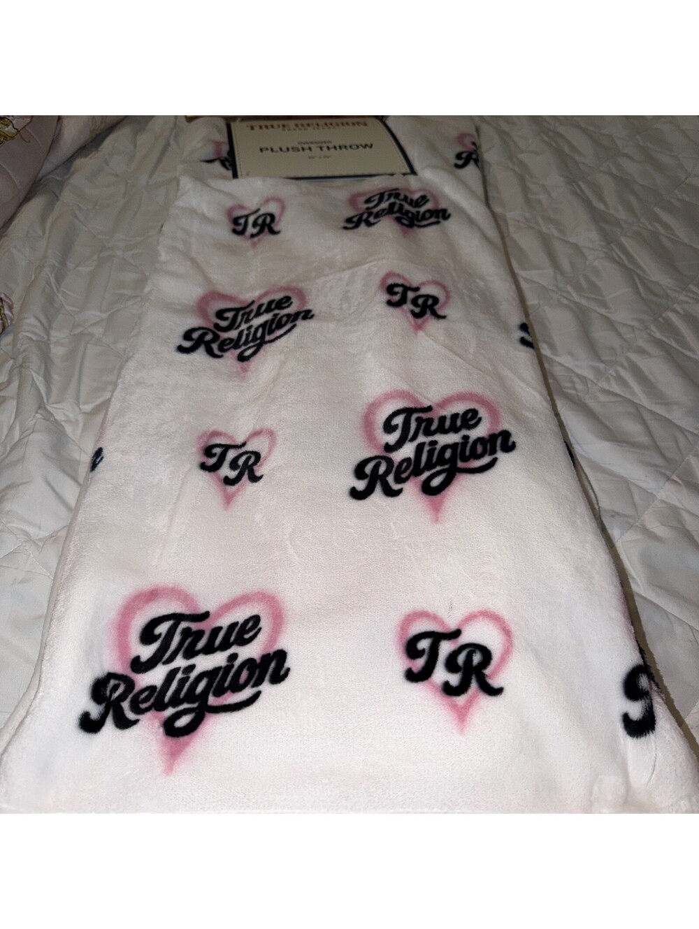 True Religion Oversized Plush Throw Blanket 60x70 in White pink heart  Graphic